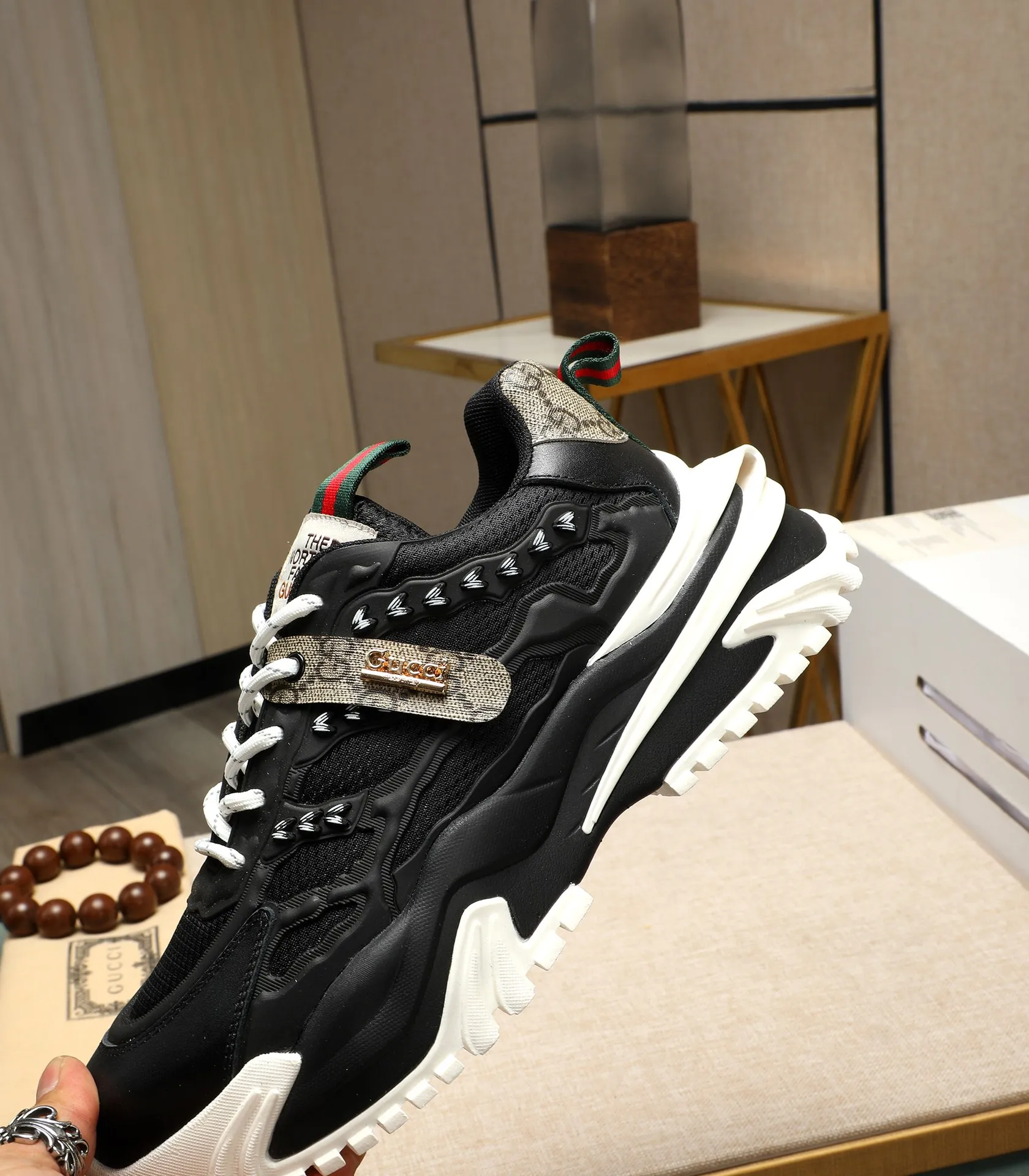 Men's men's shoes💰520 GUCCI🔍🔍2024 latest model Available at the same time at the counter, original calfskin imported from Italy, mesh lining, exquisite workmanship (high-end, extravagance, and class), soles: original soles specially provided by the original factory, ⚠Exclusive double-layer movable molded soles are super comfortable⚠, real photos🎬The real ones are better🔍🔍"High quality·Follow the order" code number 38-44